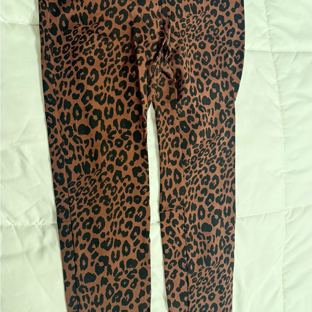 Leopard Print woman’s Leggings